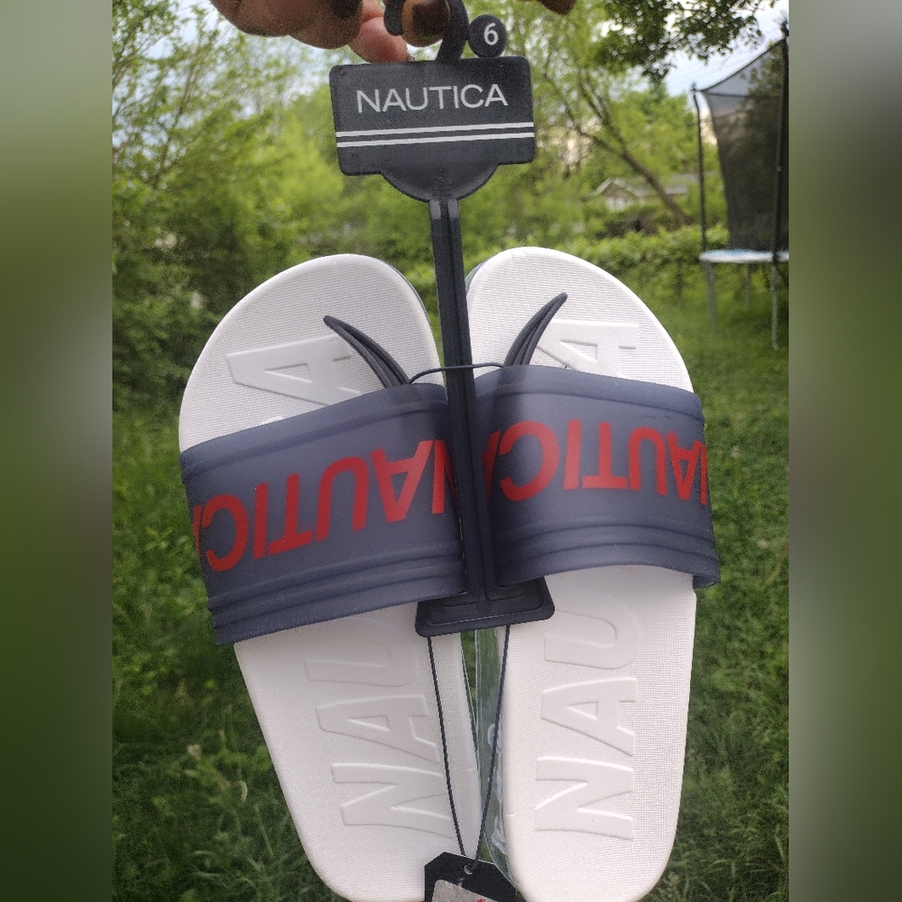 NAUTICA CLEAR JELLY   NWT